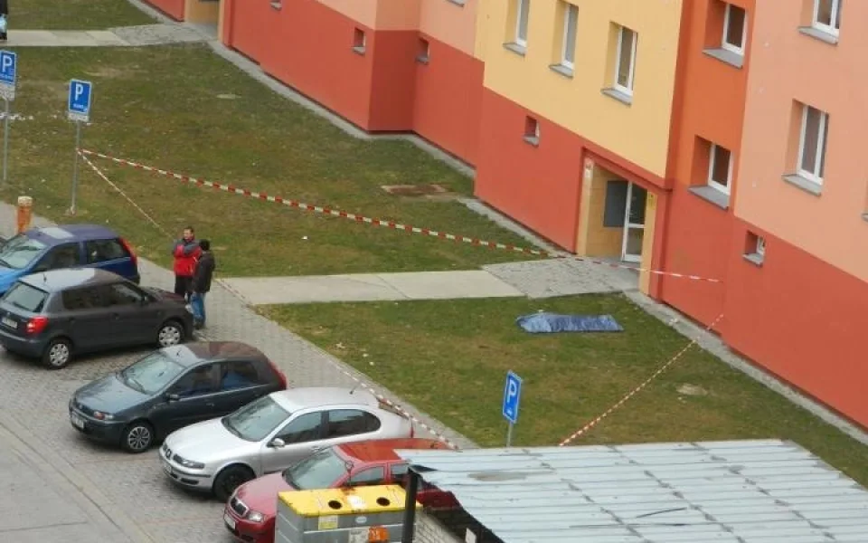 Úterní sebevražda na sídlišti Máj