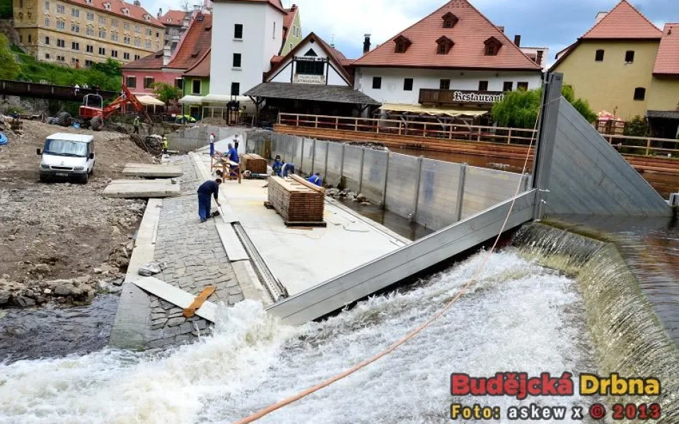 Rekonstrukce jezu Jelení lávka Český Krumlov - květen 2013