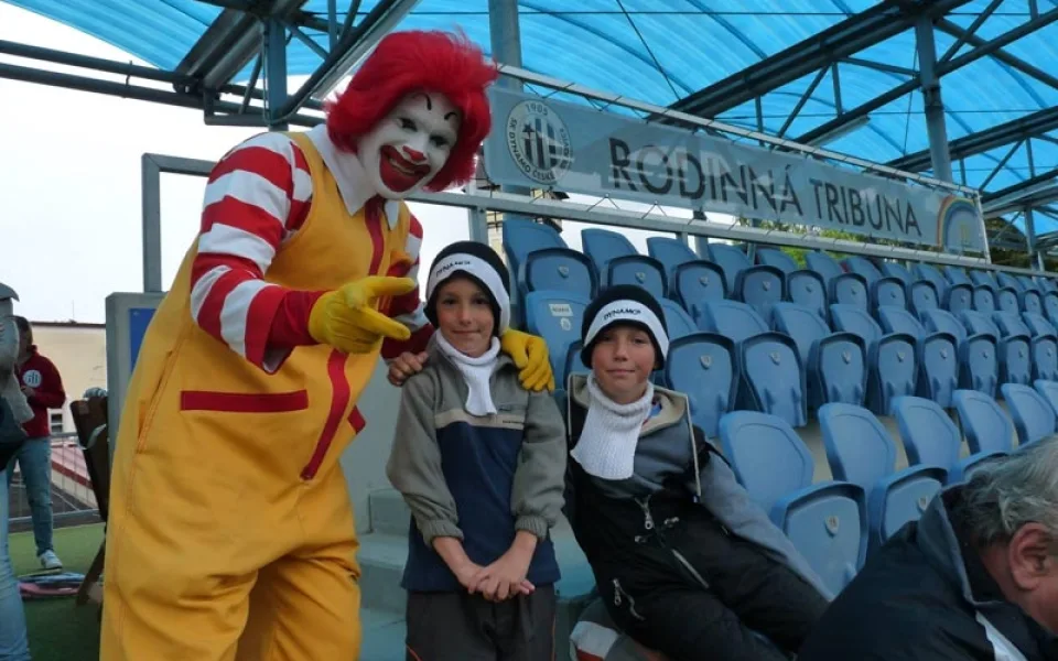 McDonald’s Rodinná tribuna na Střeleckém ostrově