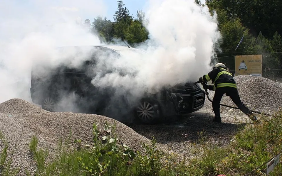 Požár Fiatu Scudo u Lišova