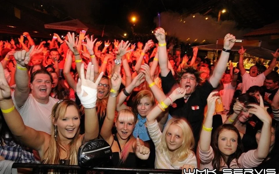 Kiss Party Live na Holkově