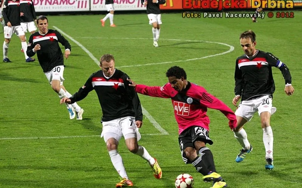 Lukáš Jarolím (vpravo) na Střeleckém ostrově v dresu Slavie Praha