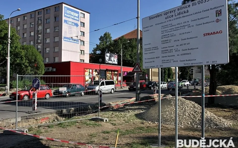 Rekonstrukce křižovatky Mánesova - Lidická
