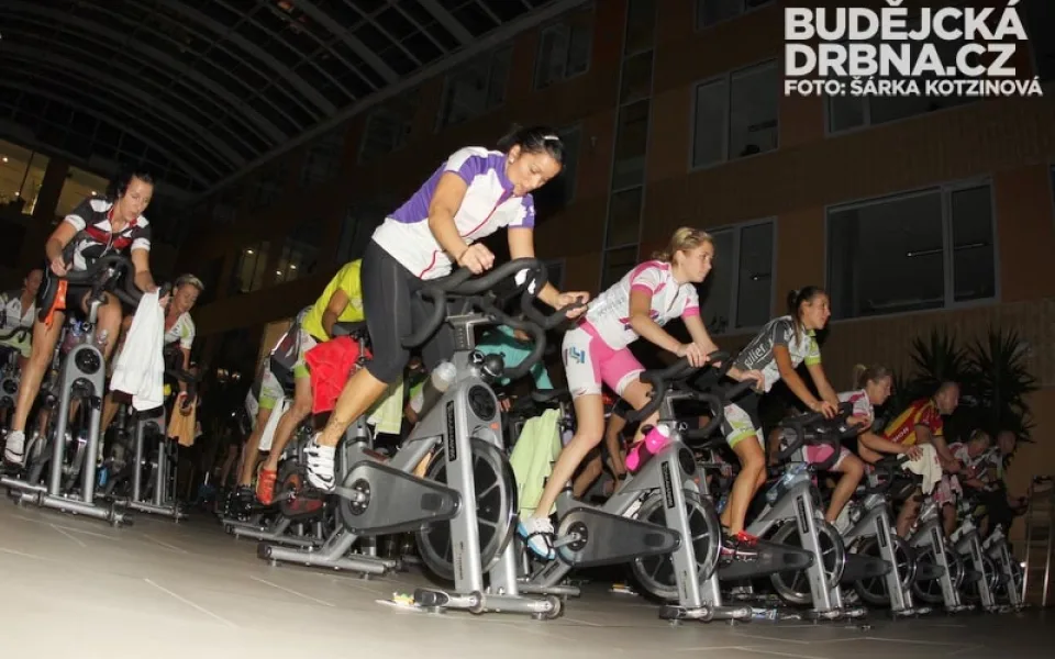 Tříhodinový Indoor Cycling Maraton