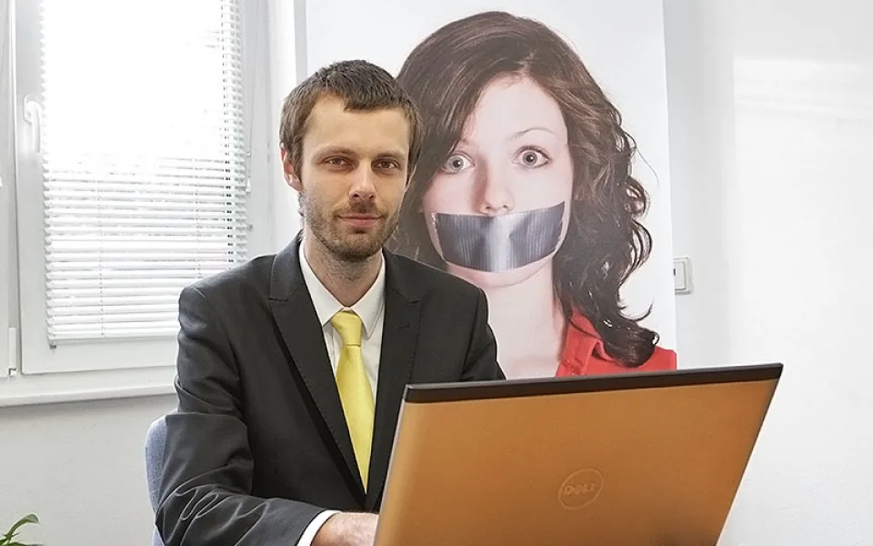 Šimon Heller při online chatu s čtenáři Budějcké Drbny