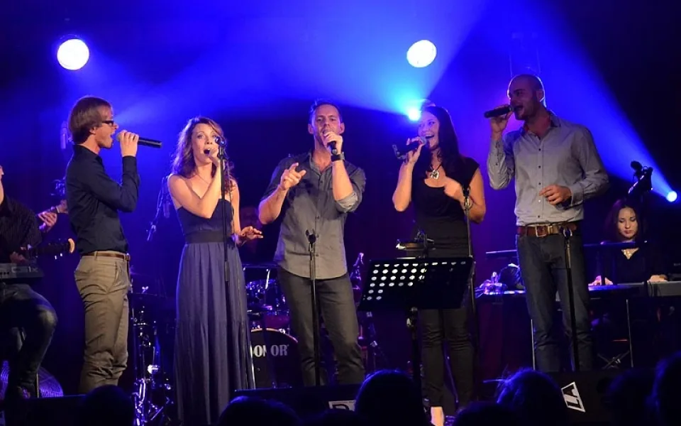 Koncert Zuzany Benešové a Lukáše Randáka pro Ranou péči