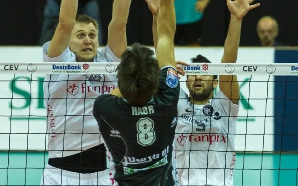 Jihostroj podlehl Paříži na domácí palubovce 1:3