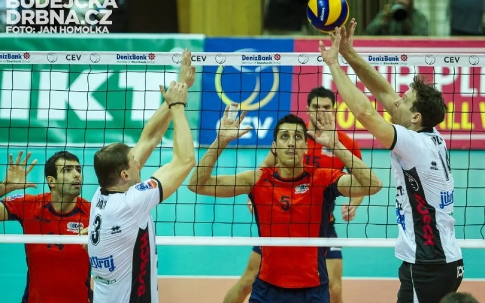 Petr Zapletal na nahrávce při utkání Ligy mistrů s Budvou