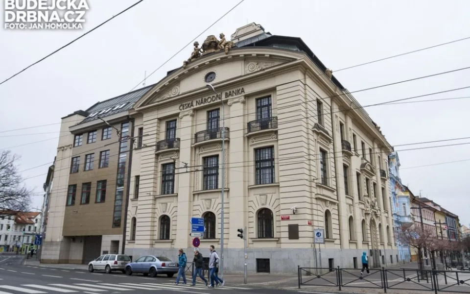 Budova České národní banky na Lannově třídě v Českých Budějovicích
