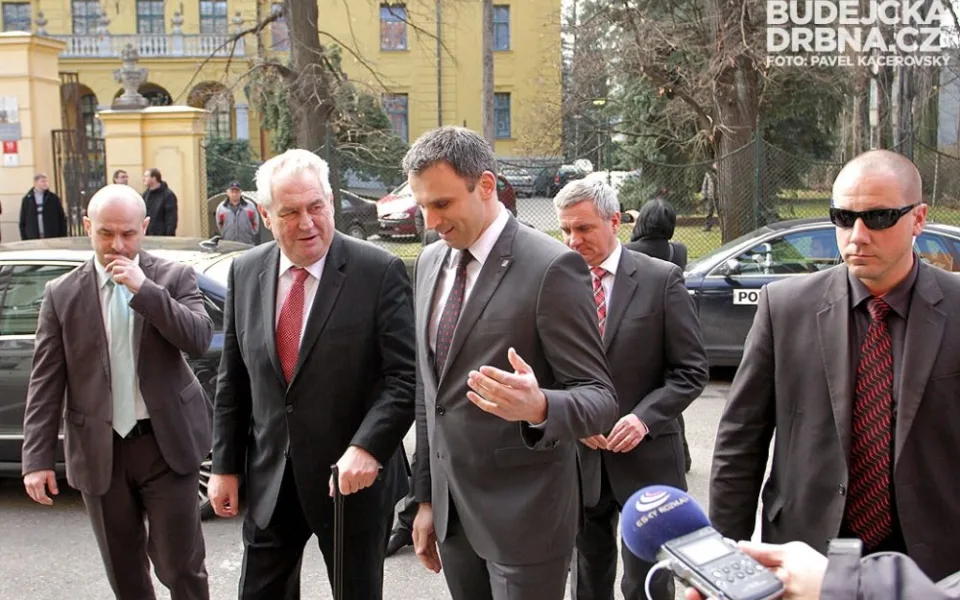 Miloše Zemana přivítal na jihu Čech hejtman Jiří Zimola