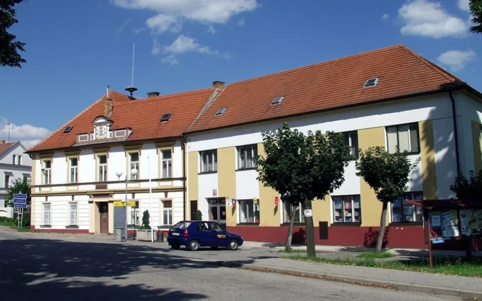 Úřad městyse v Dolním Bukovsku