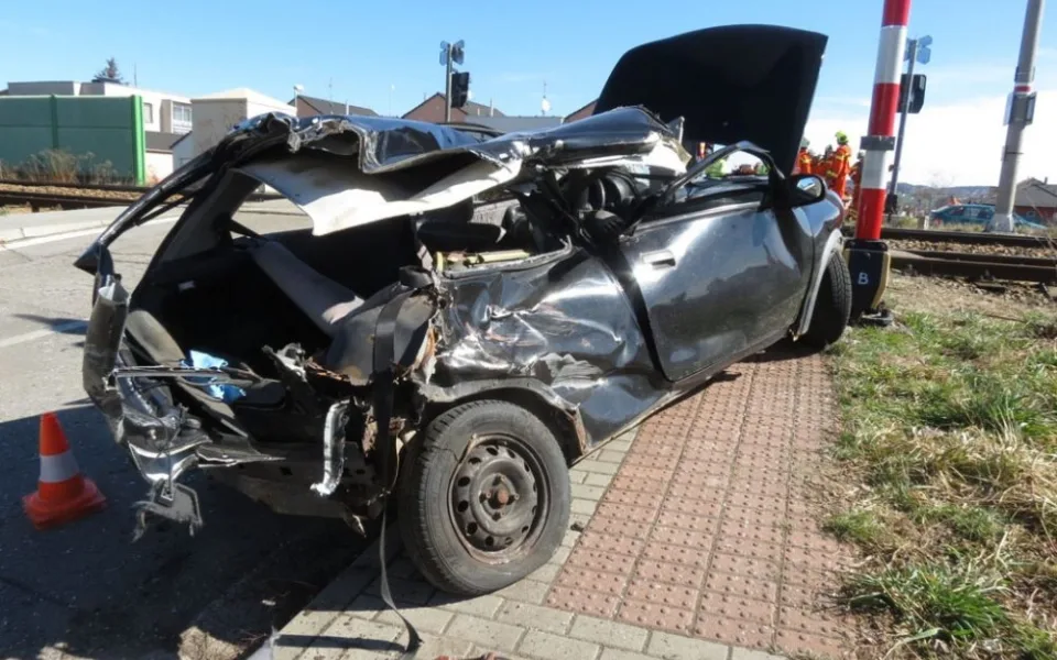 Zničený Opel Corsa