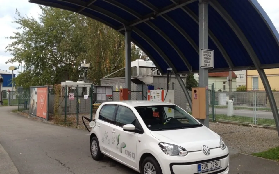 Plnicí stanice na CNG v budějcké Vrbenské ulici
