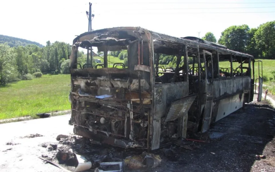 Požár zájezdového autobusu u Libínského Sedla