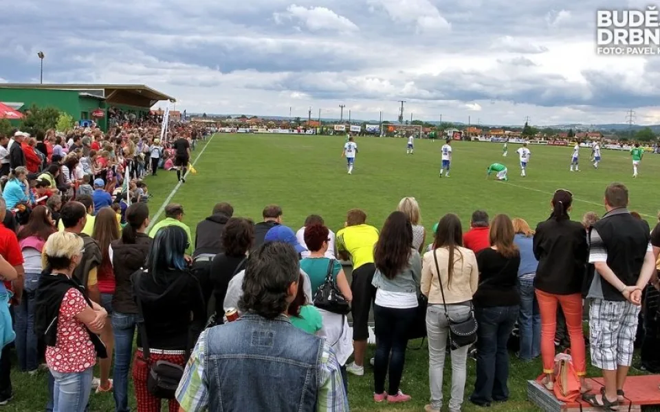 Na stadionu v Roudném budou od nové sezony hrát i pendlové z Dynama