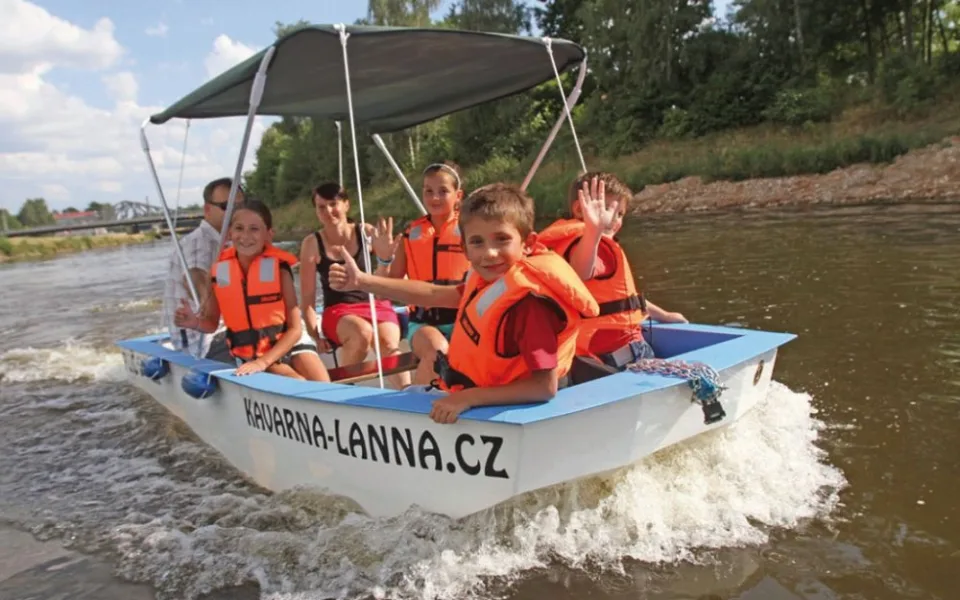 Půjčovna lodí InfoPointVltava.cz