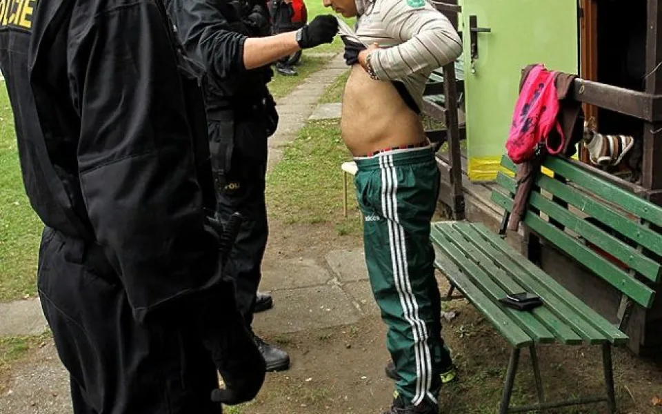 Osobní prohlídka celostátně hledaného muže