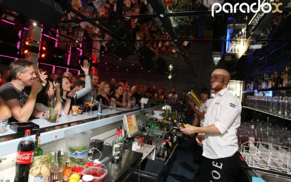 Dance bar Paradox
