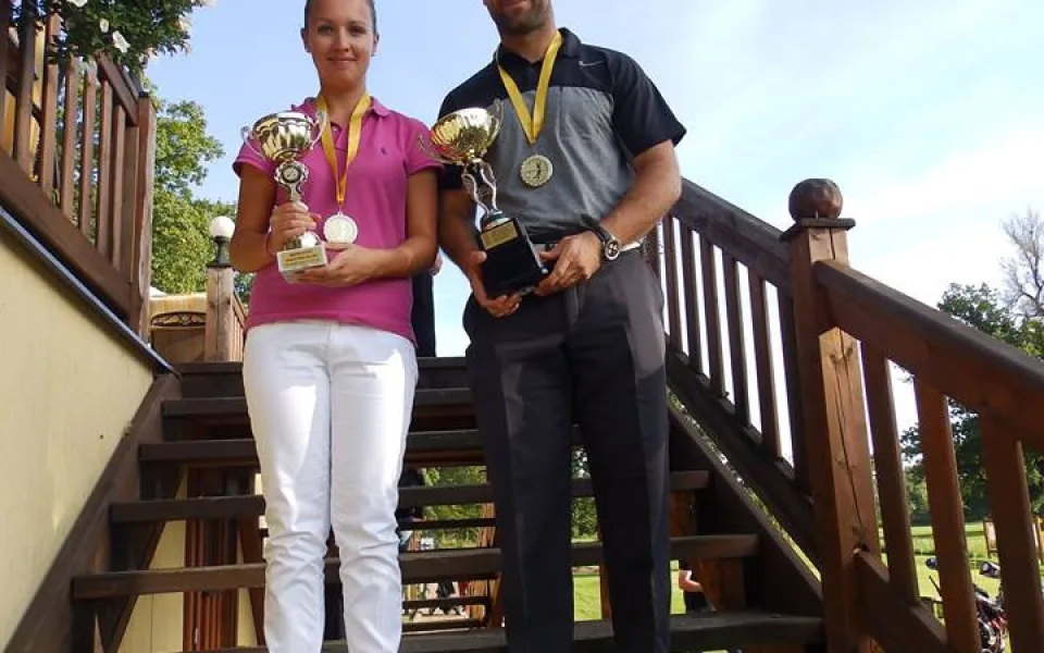 Mistři Golfového klubu Hluboká nad Vltavou 2014 Jiří Lála a Dominika Šiplová