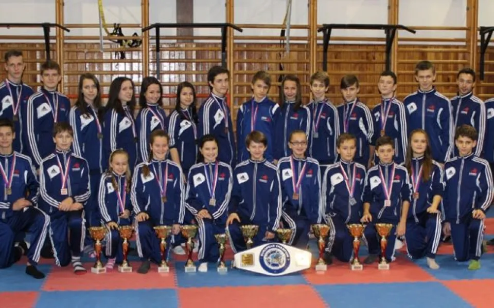 Závodníci TJ Karate České Budějovice