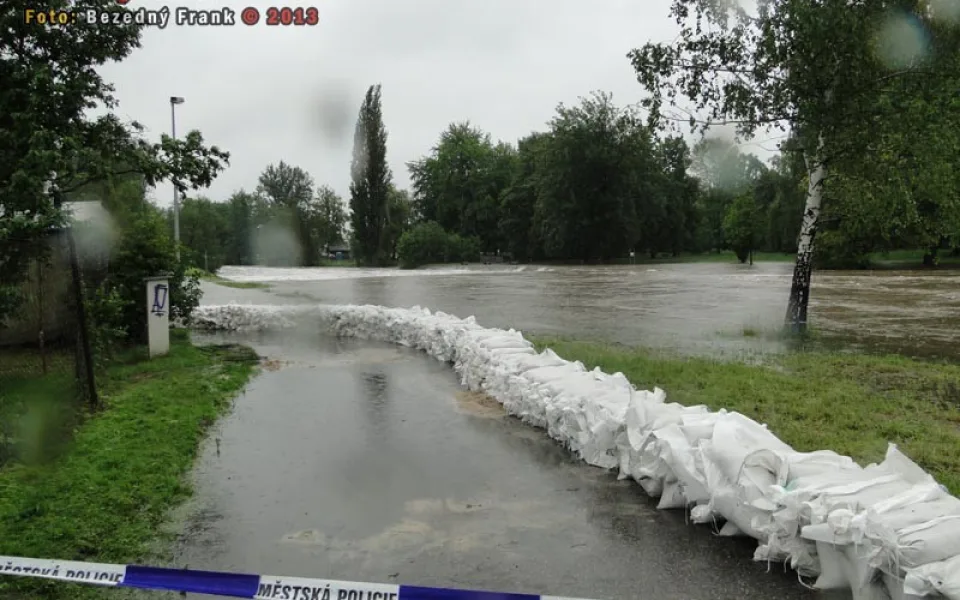 Protipovodňová hráz na Malém jezu v Budějcích