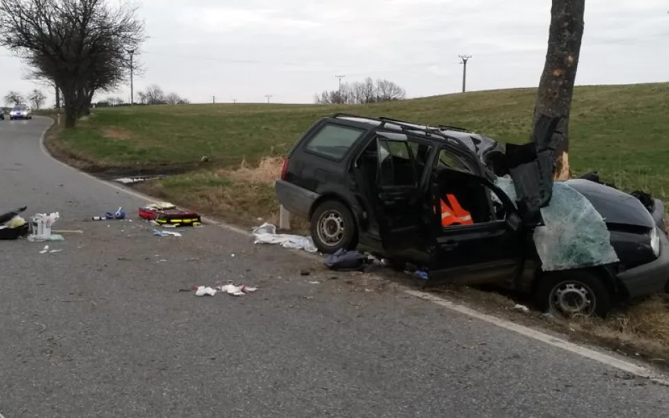 Tragická dopravní nehoda se stala v neděli u Lhenic