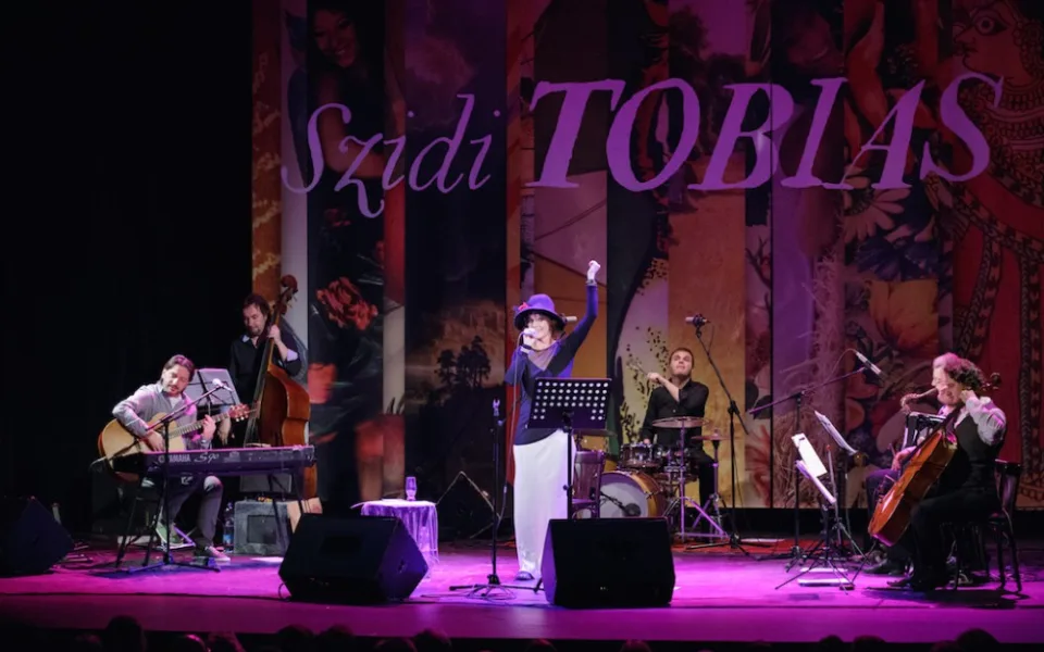 Szidi Tobias