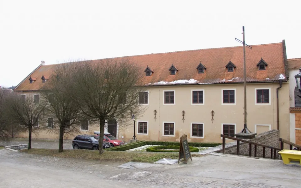 Sloupová síň před renovací