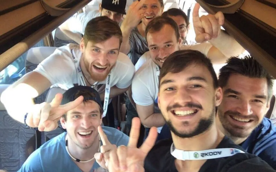 Selfie z autobusu národního týmu
