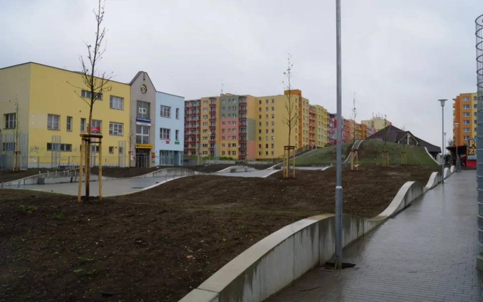 Regenerace Máje skončila, lidé jsou se vzhledem sídliště spokojeni