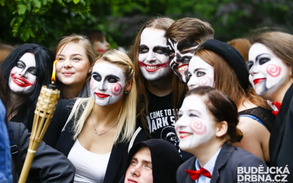 Průvod Budějovického Majálesu 2015