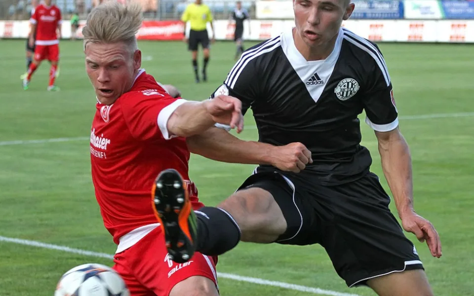 Zdeněk Linhart (vpravo)