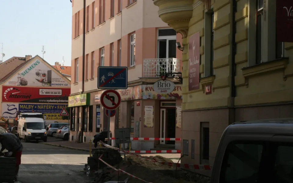 Křížení ulic Jírovcova a Riegerova