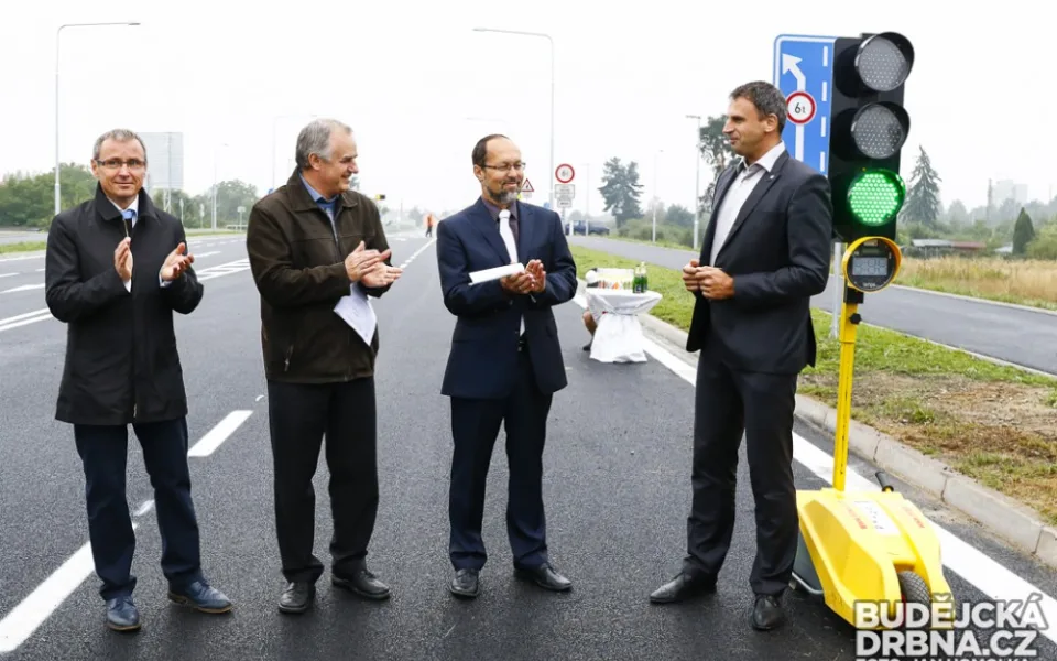 Otevření dalšího úseku zanádražní komunikace