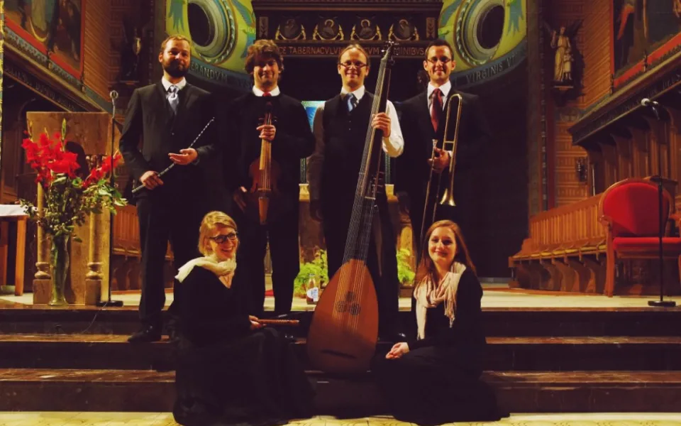 Zleva nahoře - Miroslav Kůzl, Jakub Michl, Richard Závada, Tomáš Lajtkep, zleva dole -  Barbora Plachá, Kristýna Fílová