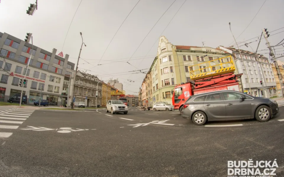 Průjezd přes Žižkovu ulici je opět umožněn