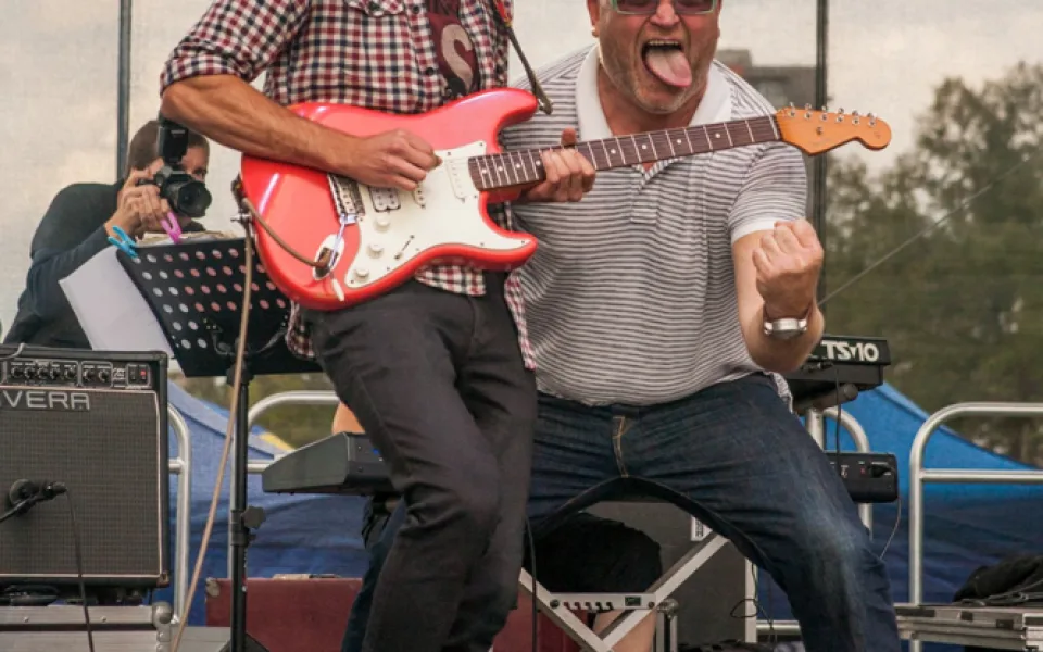 HE band