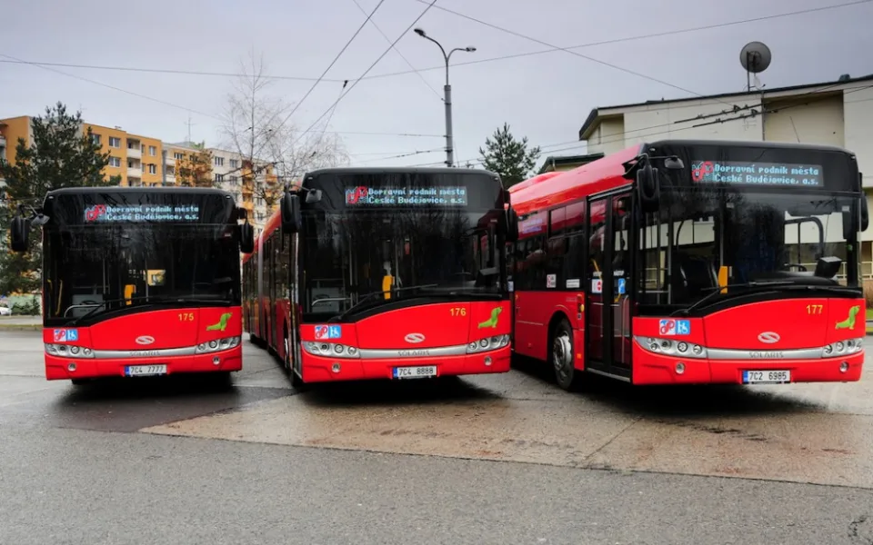 Nové velkokapacitní autobusy