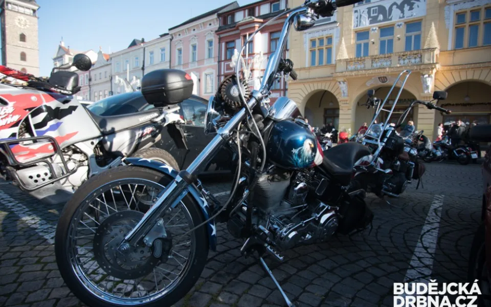 Vánoční motosraz