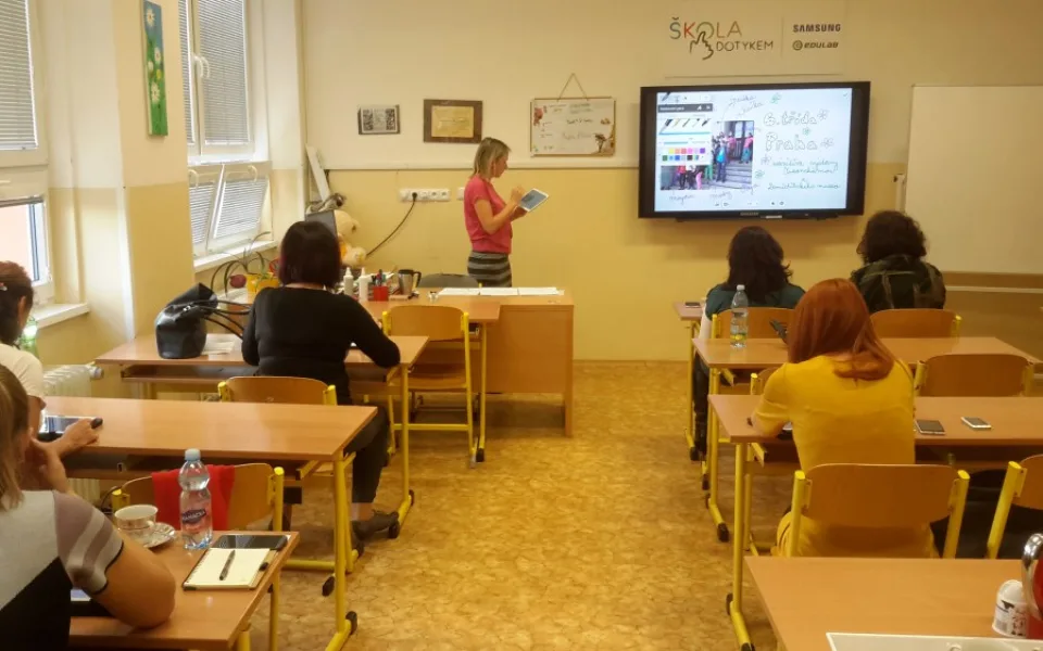 Učitelé se seznamovali s využitím dotykových technologií ve výuce