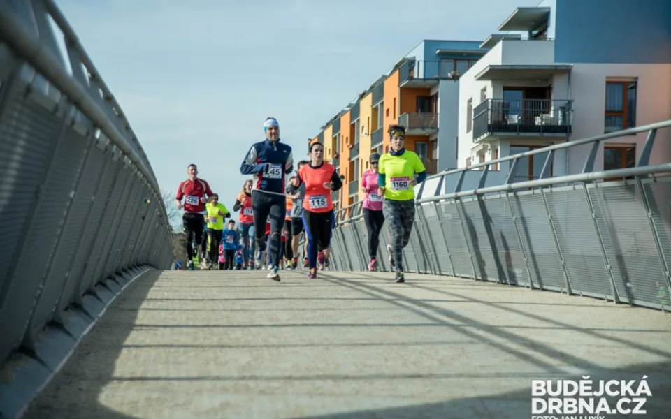 Winter Run se v Budějcích běžel i v roce 2016