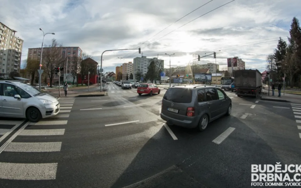 Lidická - Mánesova