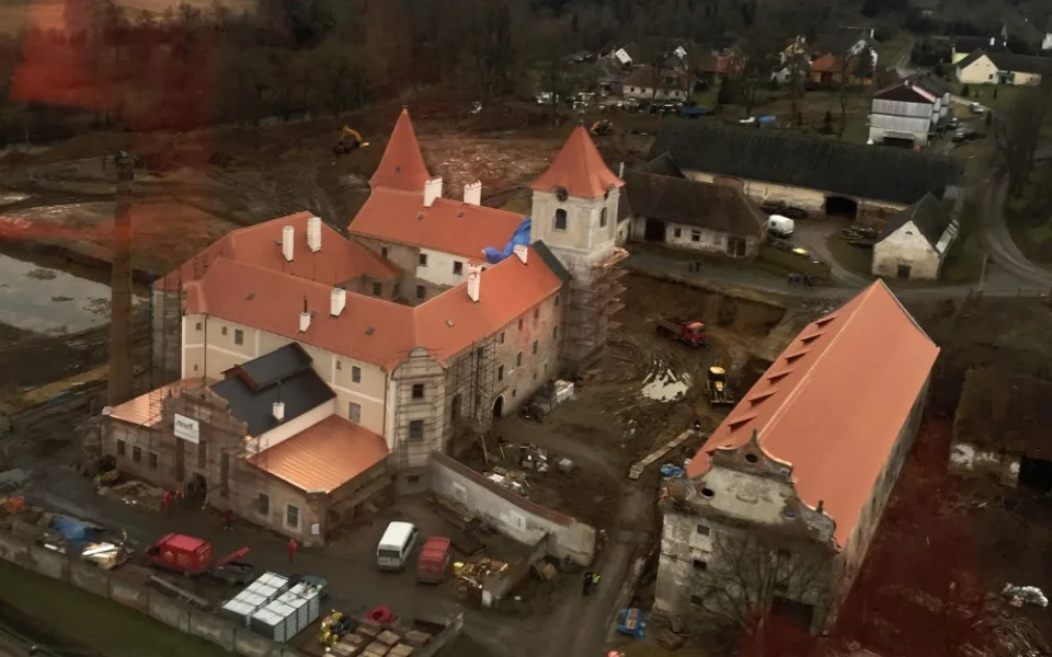 Zámek Písečné
