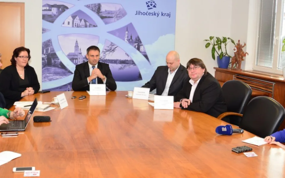 Kvůli kritické situaci v jihočeských MAS svolal na pondělí 15. února hejtman Jiří Zimola mimořádnou tiskovou konferenci