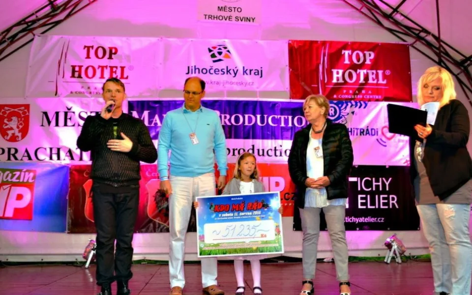 Šestý ročník benefičního koncertu Kdo má rád…