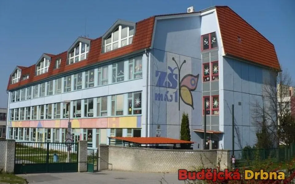 ZŠ Máj