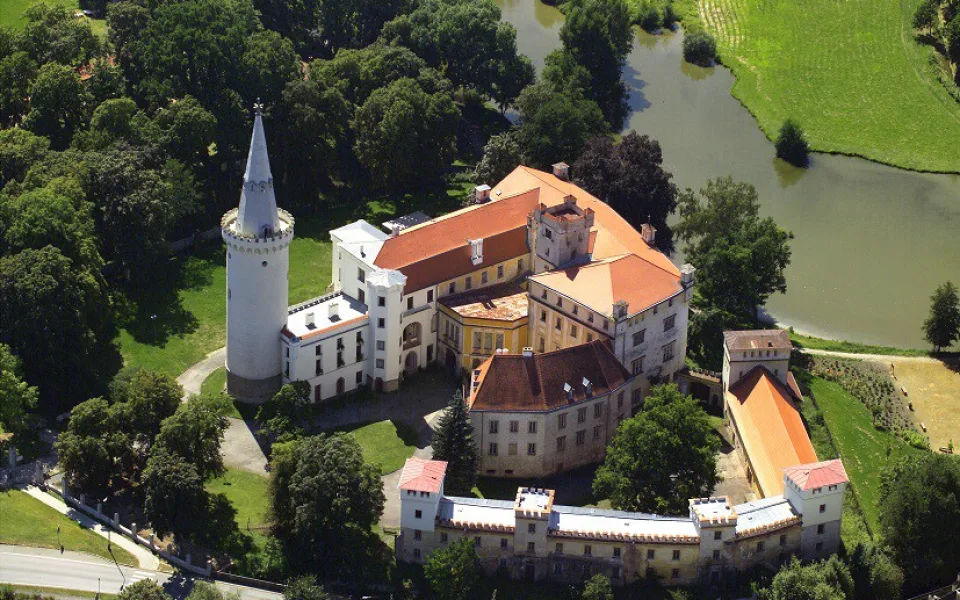 Zámek Bor