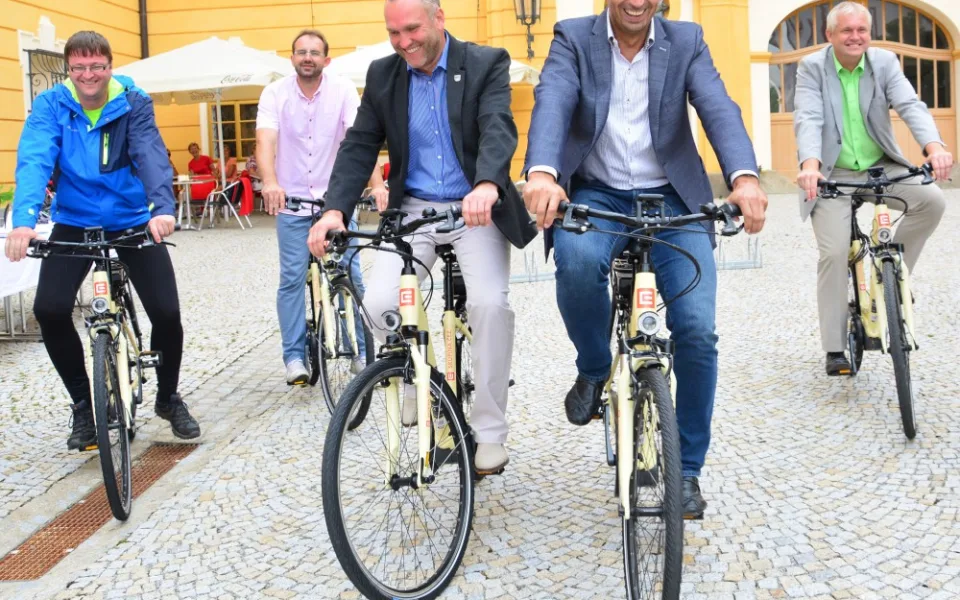Jízdu na elektorkole si vyzkoušel i hejtman Jiří Zimola
