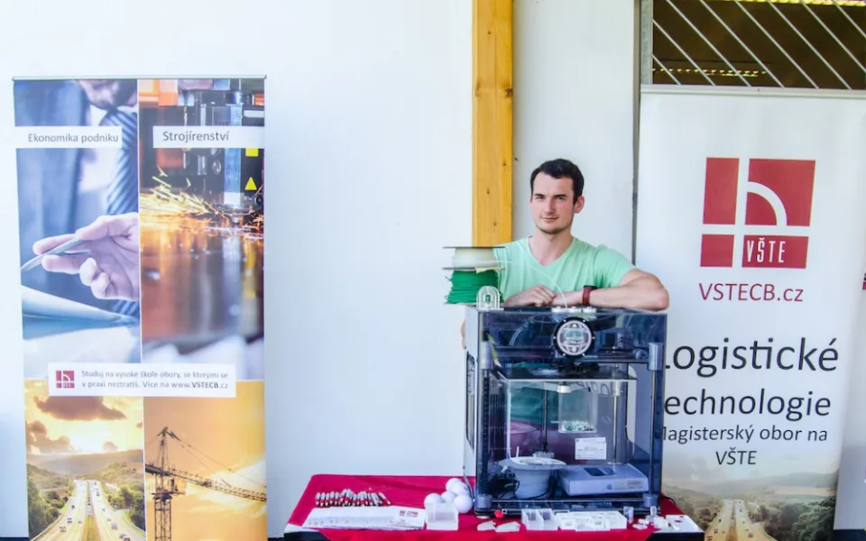 Své technické dovednosti ukazují studenti VŠTE i při školních kolech Studentské vědecké a odborné činnosti