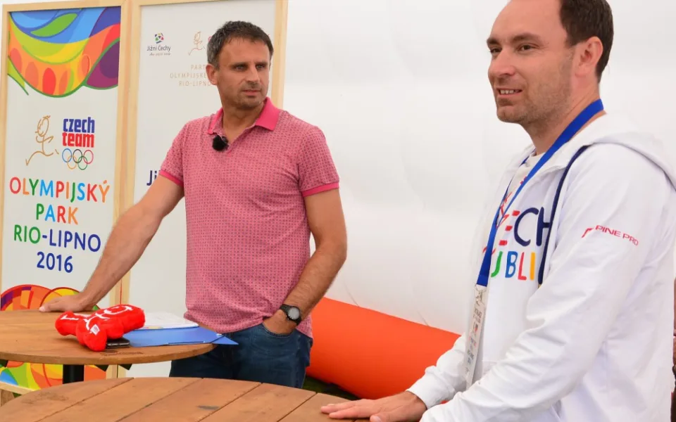 Hejtman Jiří Zimola s marketingovým ředitelem ČOV Markem Tesařem informují o výsledcích inspekční cesty
